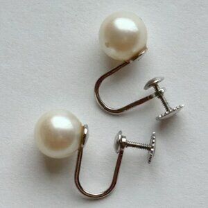 Large Pearl screw back earrings, Vintage, Luxury, Classic Quality